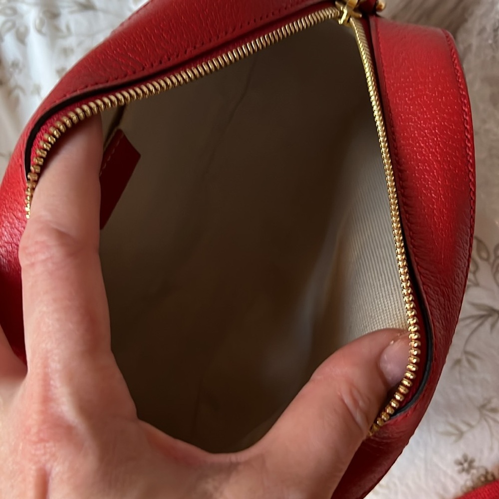 SOLD GUCCI Supreme, Crossbody, like new retails $2500 - Picture 8 of 9